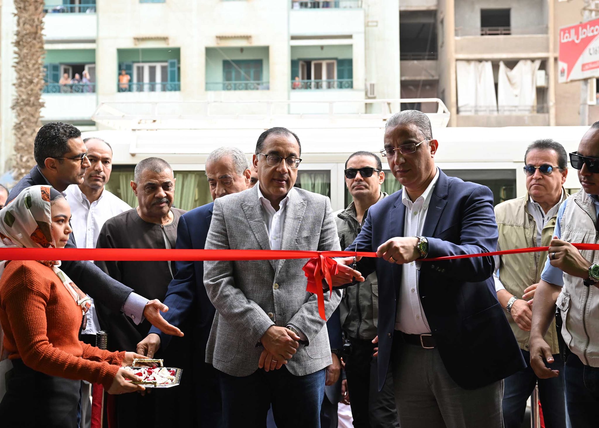 رئيس الوزراء فى الفيوم رئيس الوزراء فى الفيوم