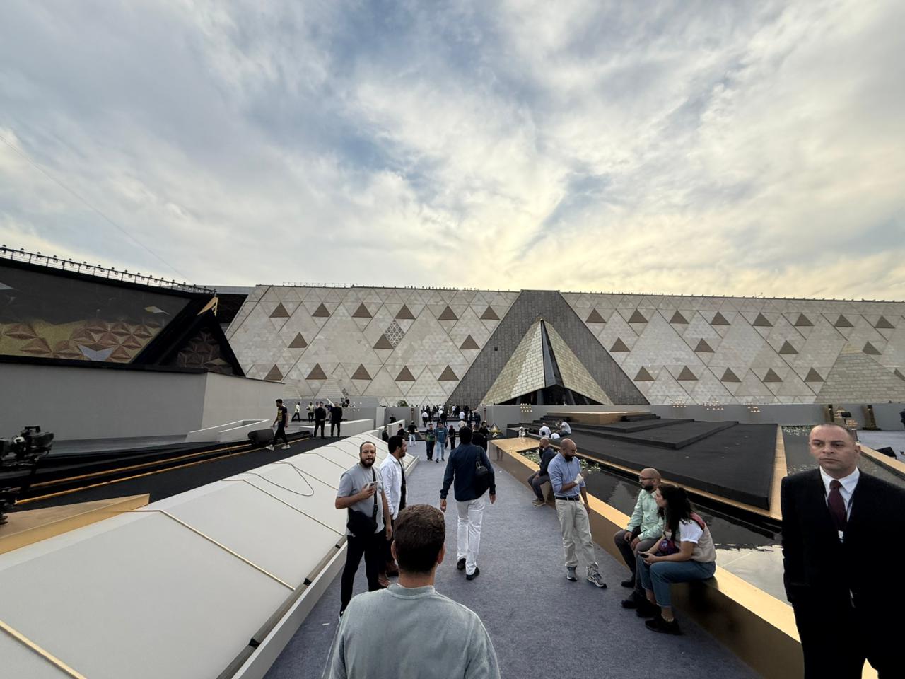 b84e990d-42c9-4a95-ad71-11a2363daf14