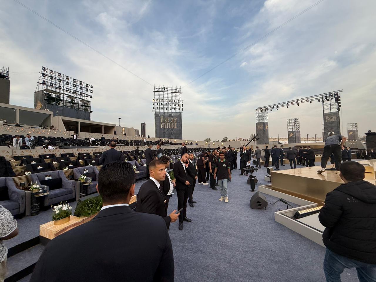 b3adee40-e79d-4039-8d00-bee6cb6b1b11