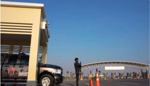 f23b35ff-822c-420f-bb8d-88aa603b1c43