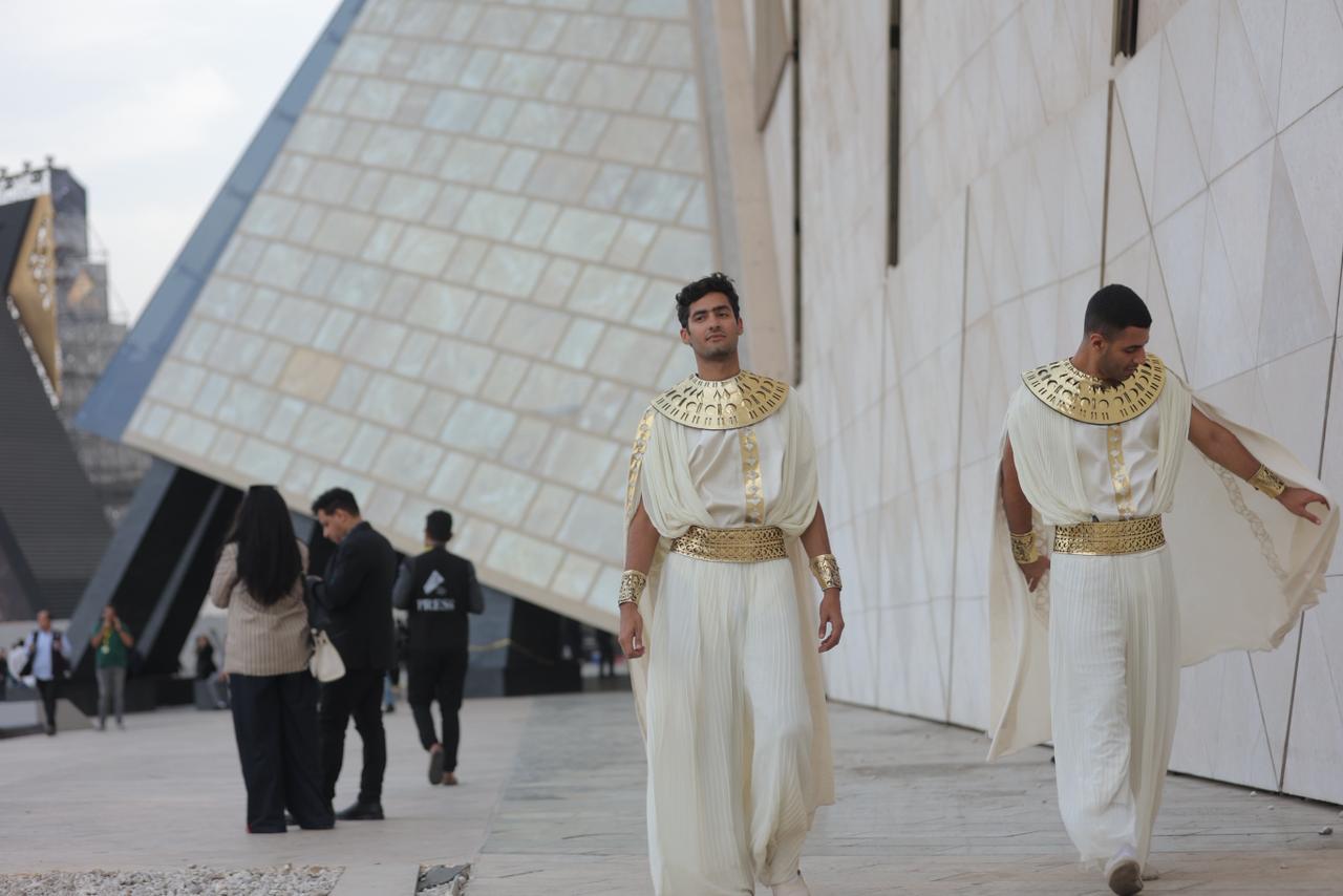 b115e567-c7fe-42d3-95b8-3398f996535e