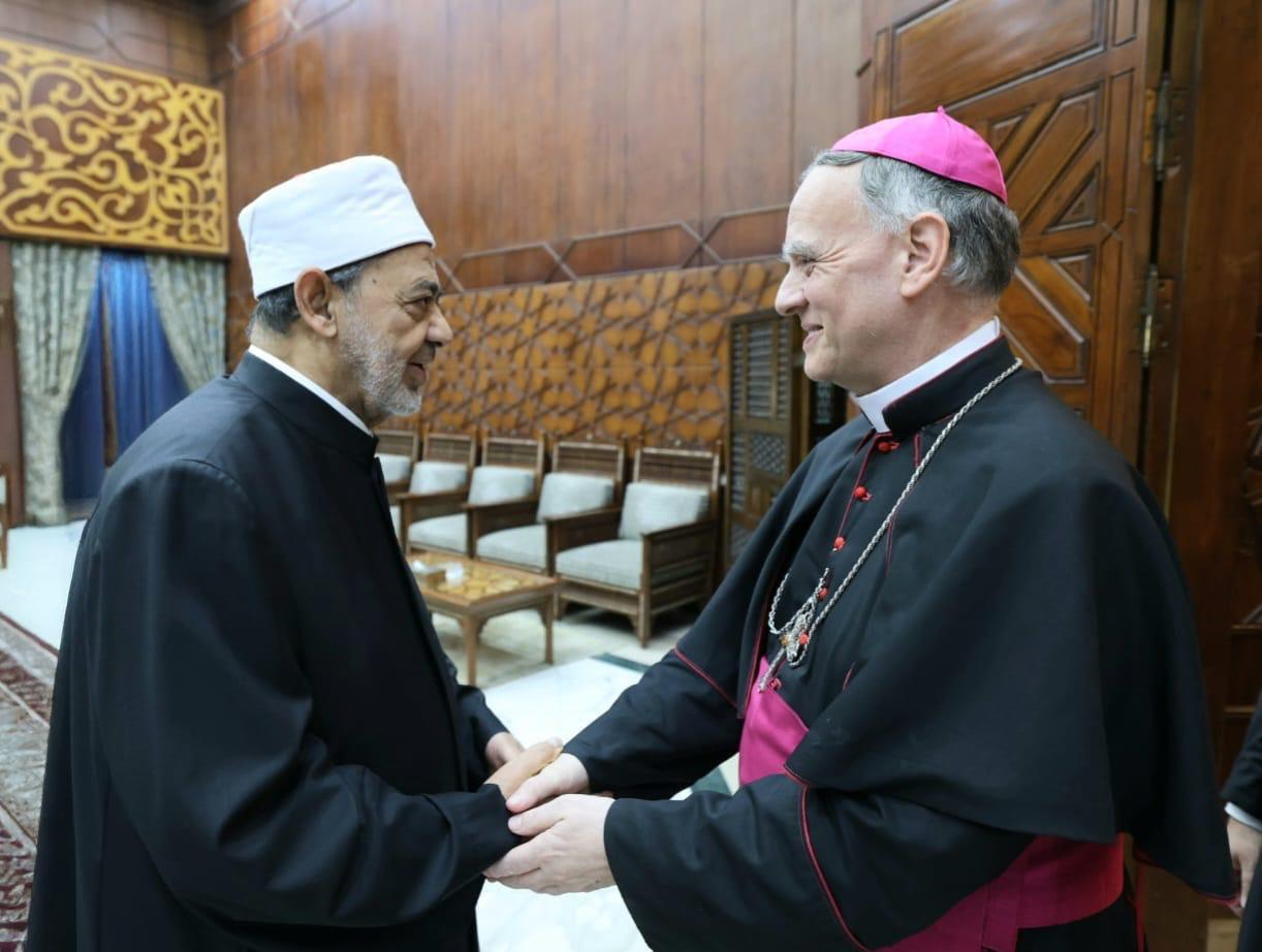 edb32476-3b84-4de5-a9cb-8b69cedd6ac3