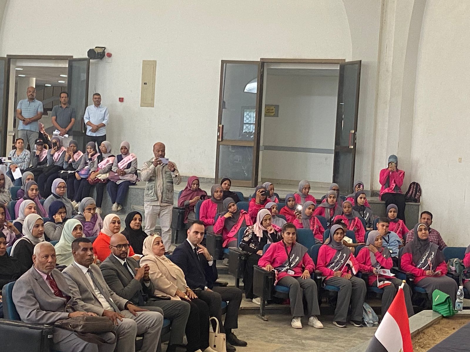 2cef0a4f-2929-4daf-9a83-25dadc506b49