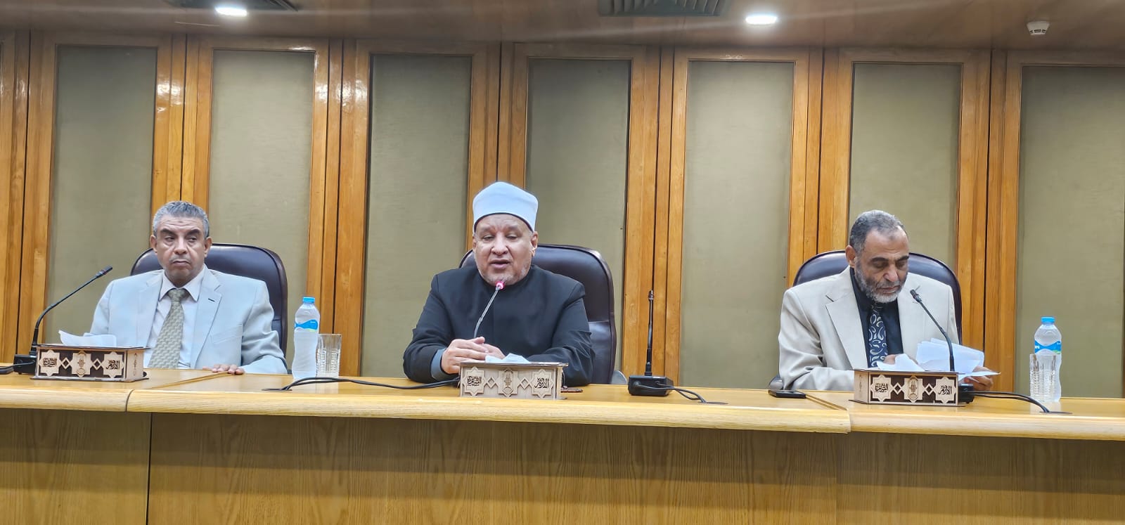 7ad902f2-56a1-46e8-a74b-884f1fef63c1