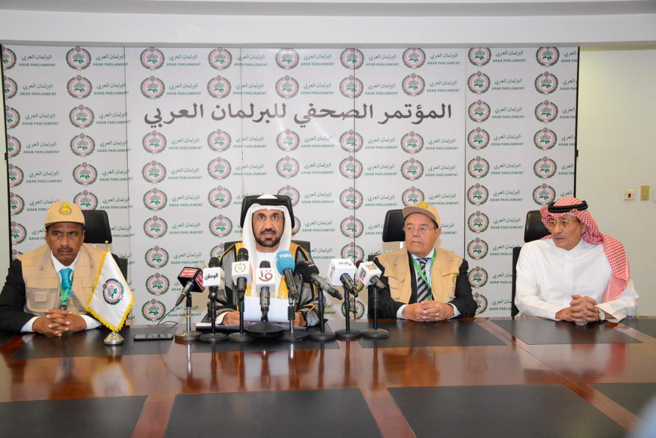 رئيس البرلمان العربي2