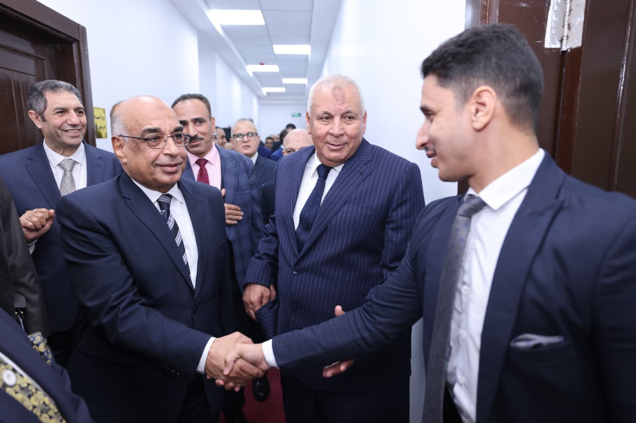 d0fa9aa3-cbe9-41c4-866b-4734894c22ff d0fa9aa3-cbe9-41c4-866b-4734894c22ff