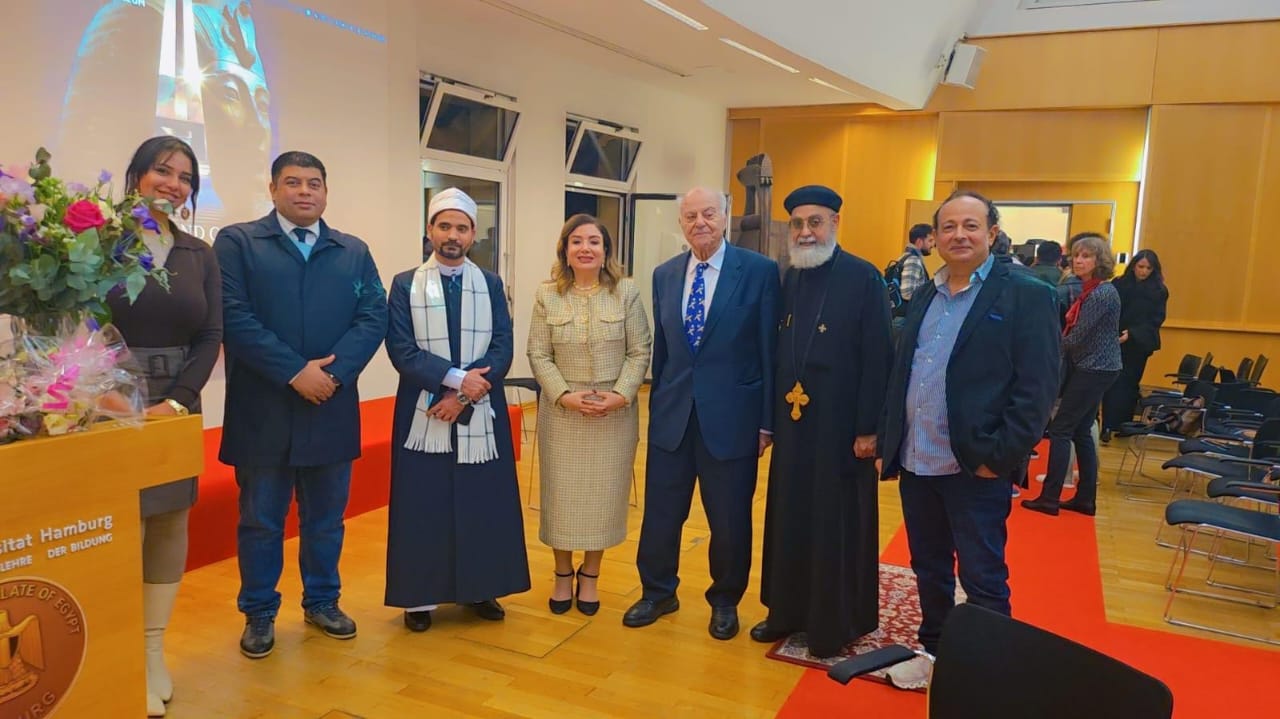 03b90e81-673c-49e5-9a18-a103b0f04b27