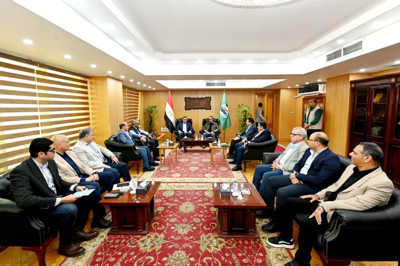 a8ed0e49-22e5-4dc8-9dd3-5f11e2bbb010