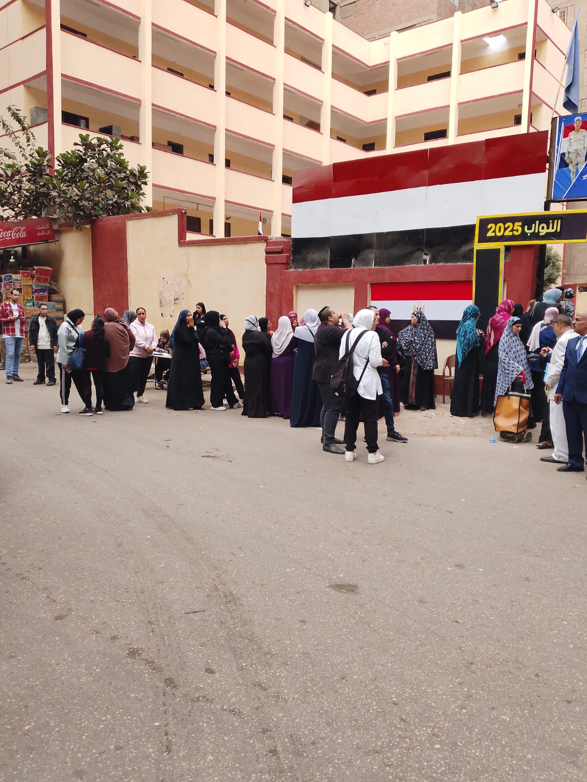 271875-مشاركة-نسائية-قوية-في-انتخابات-مجلس-النواب