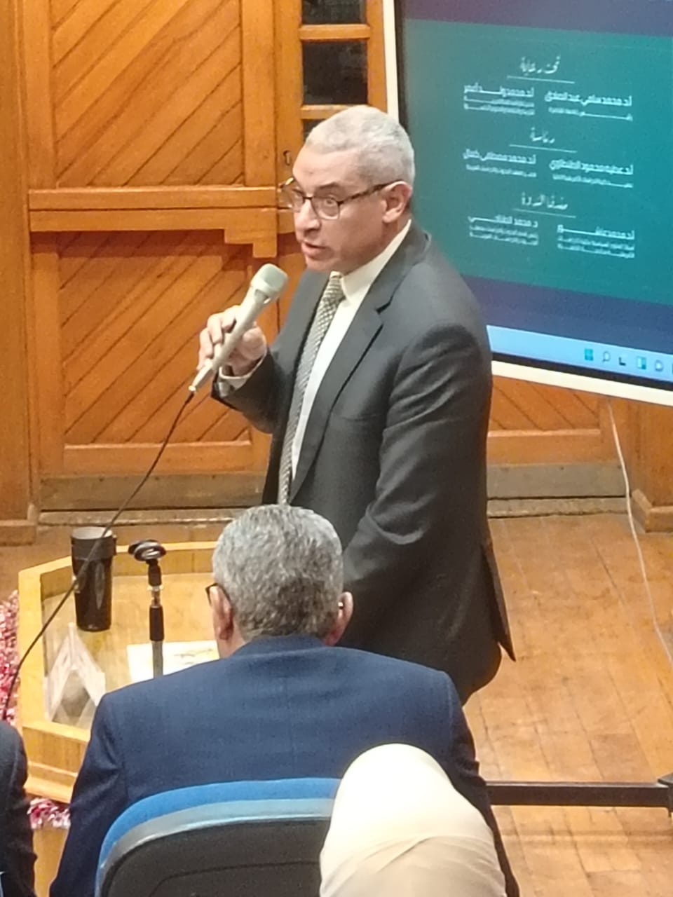 دكتور عاشور دكتور عاشور