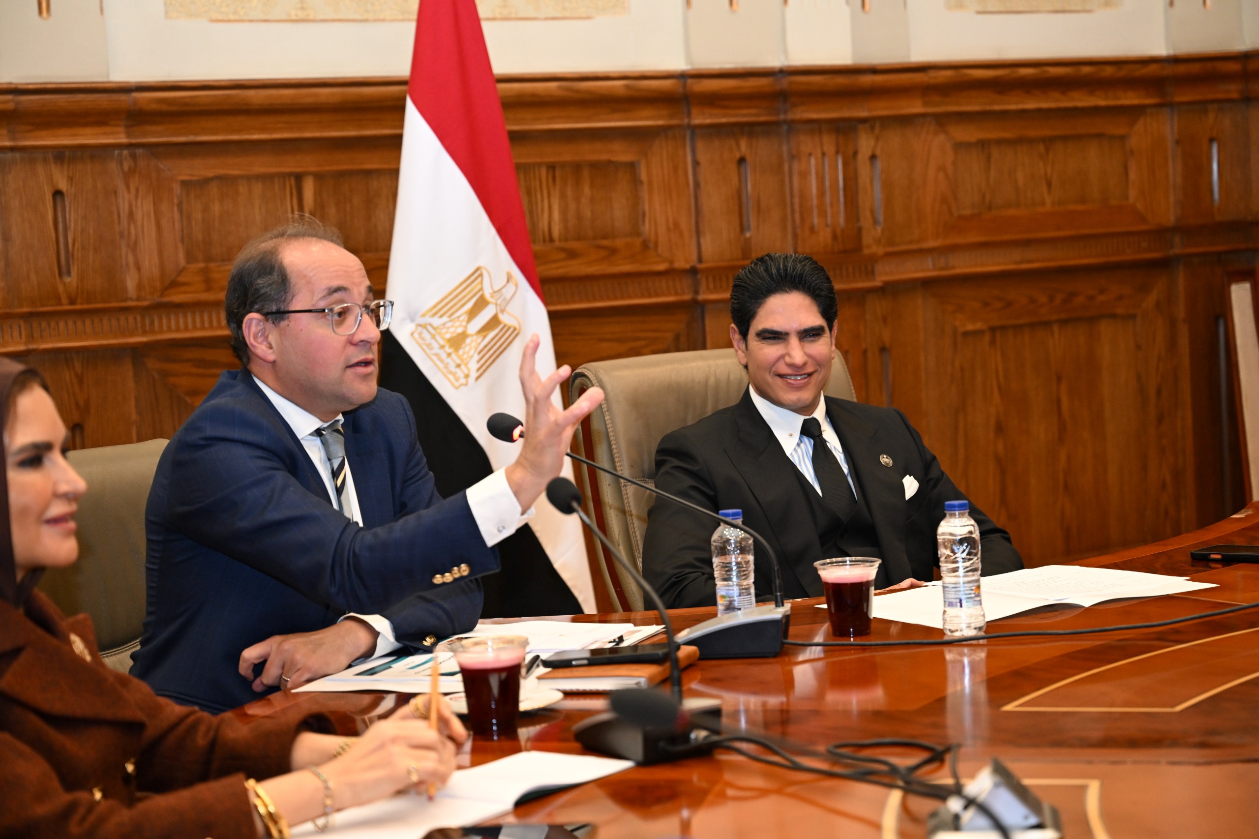 faed9ef2-64d6-440f-b522-2ce856ef22f6