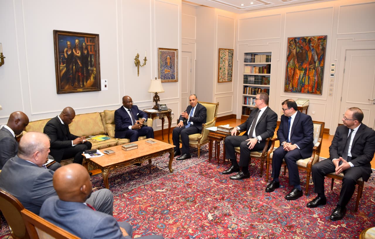 83cb05f8-b344-4ba6-b458-1231a126ee48