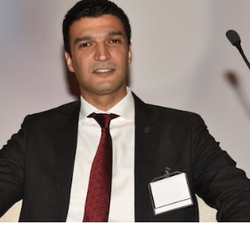 وزير الصناعة خالد هاشم