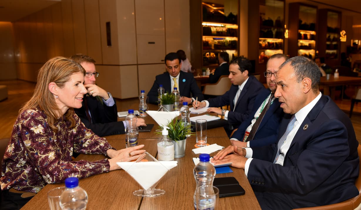 الدكتور بدر عبد العاطى، مع جيني تشابمين، وزيرة الدولة البريطانية للتنمية الدولية والشئون الأفريقية الدكتور بدر عبد العاطى، مع جيني تشابمين، وزيرة الدولة البريطانية للتنمية الدولية والشئون الأفريقية