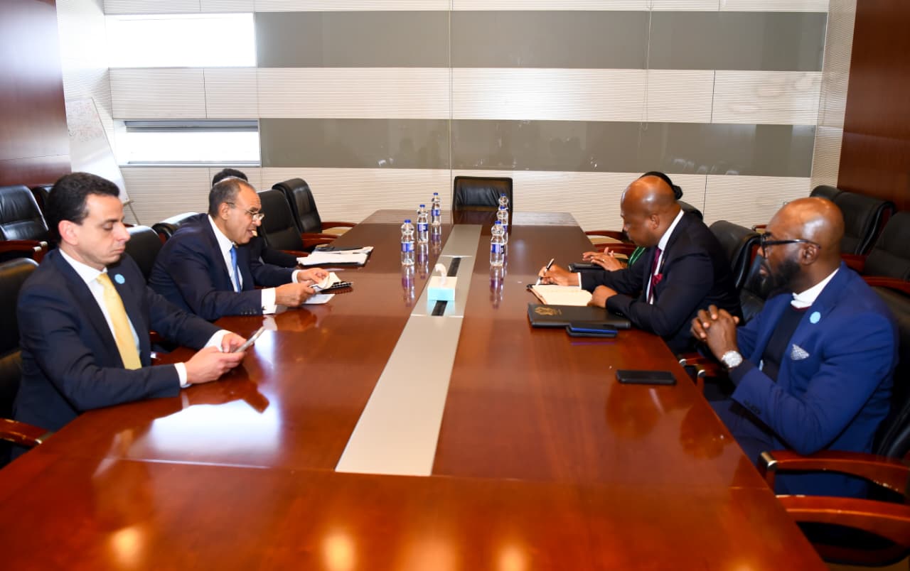 الدكتور بدر عبد العاطي وصامويل أبلاكوا وزير خارجية غانا الدكتور بدر عبد العاطي وصامويل أبلاكوا وزير خارجية غانا