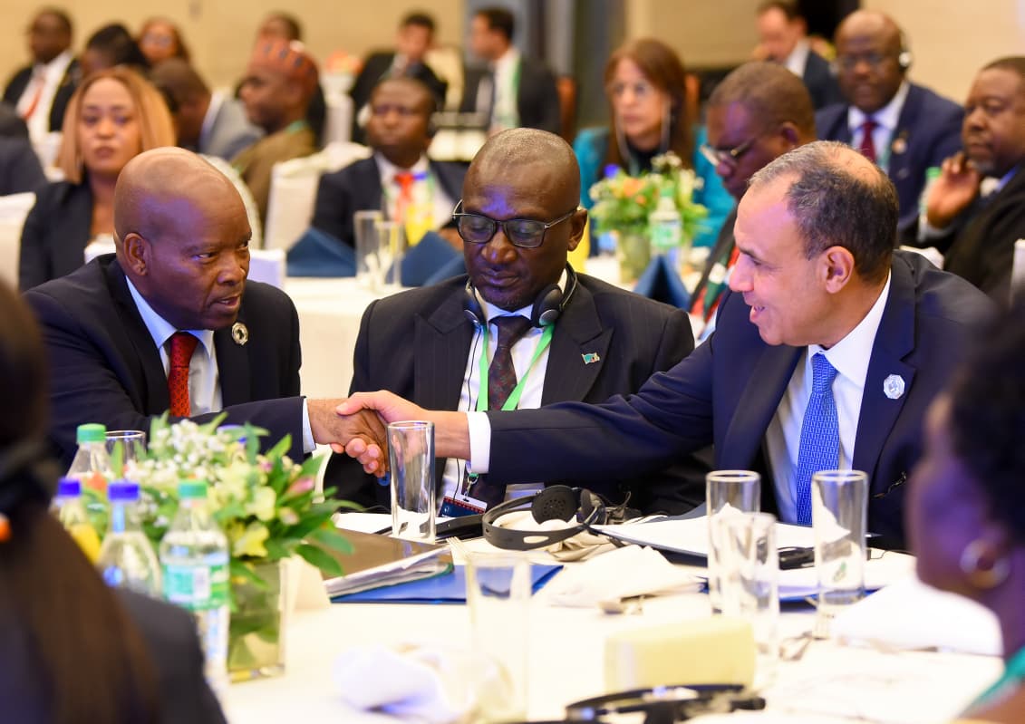 7571b656-e1f8-4ed5-b87f-4a789e3ff25a