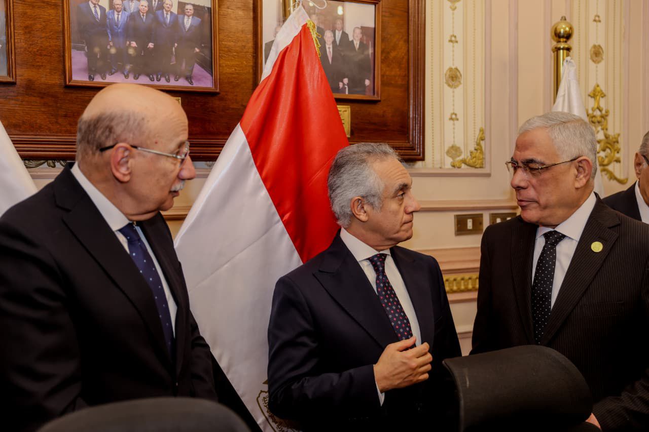 03bca27b-f1fe-4304-bc14-a83ec0318d3f