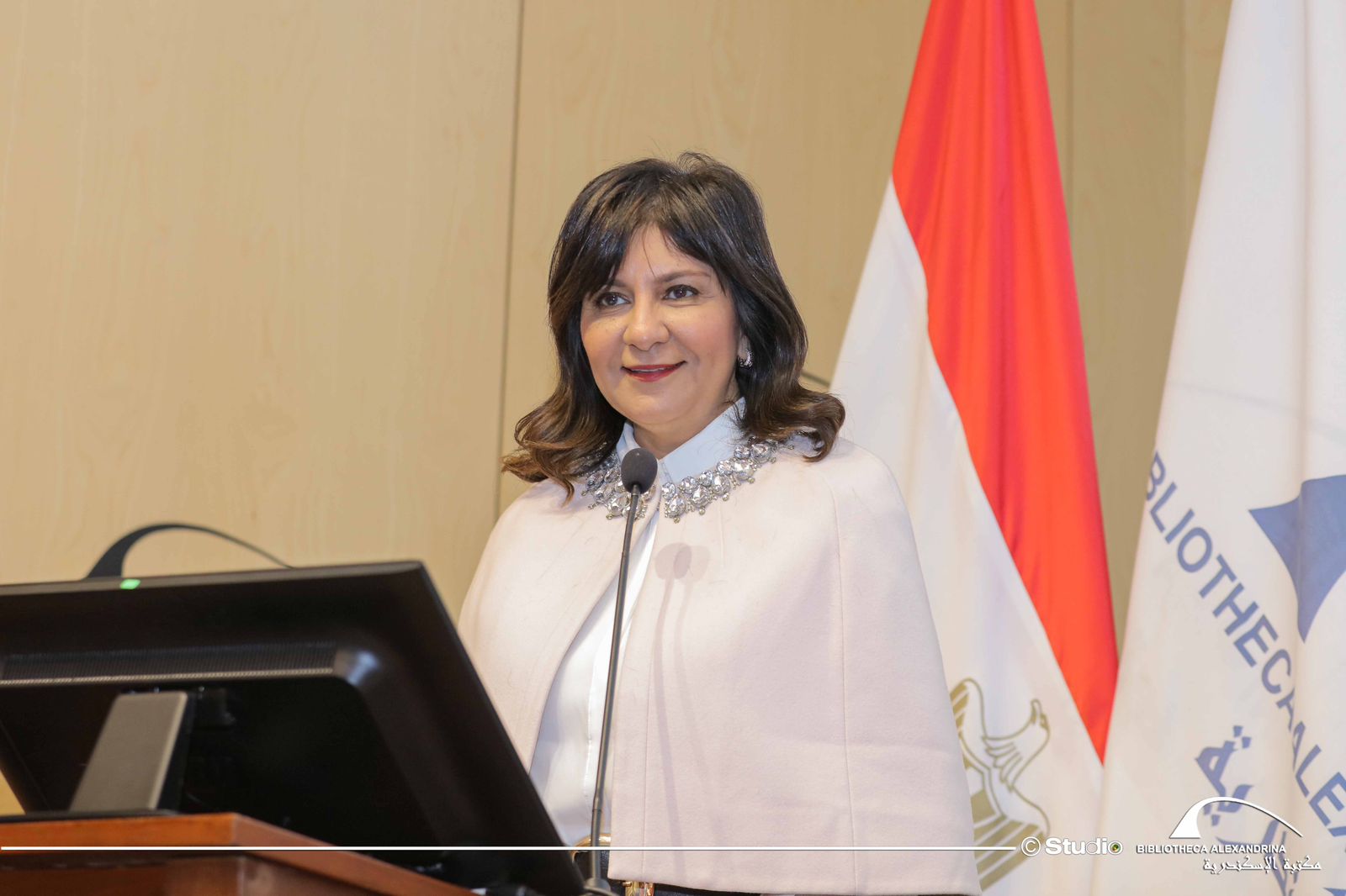 64a5f663-d1ba-40f4-8905-c6ffc1159cf4