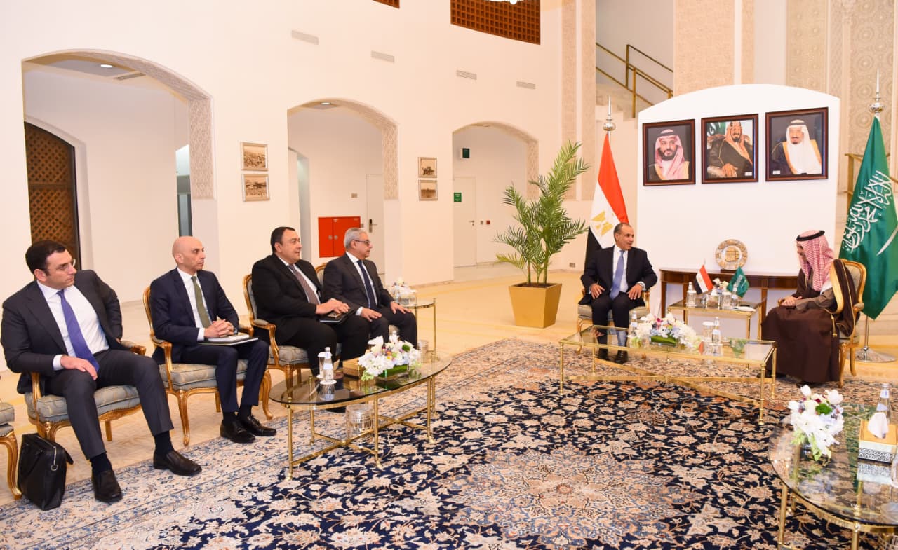 6e644050-1309-4781-941a-38f7c0cfd42f