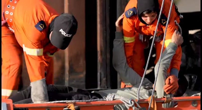 82424-82424-382987a9-dbd5-4fe8-8b7f-849b993d5d43