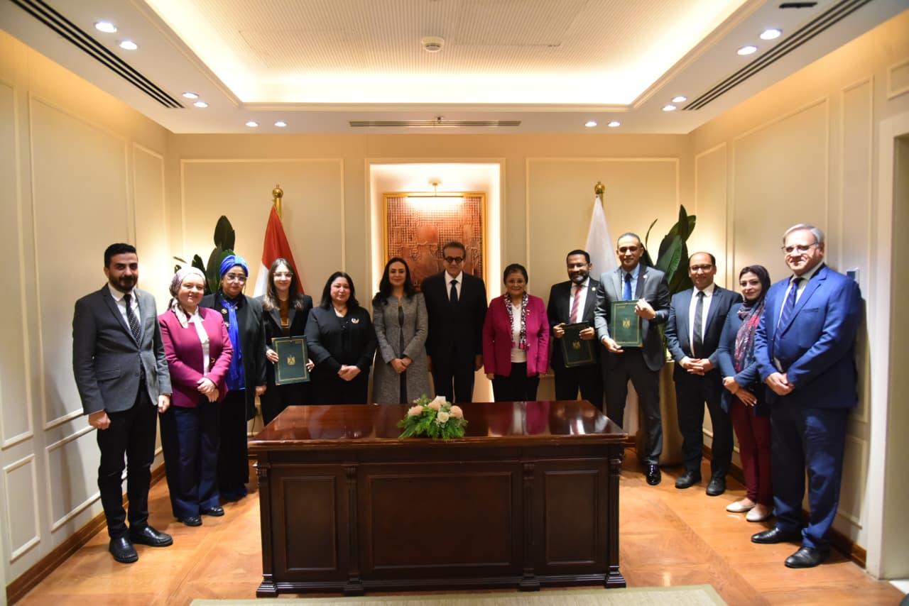 d4d7e3fb-9bf3-40cd-b9b9-c79d265423fb