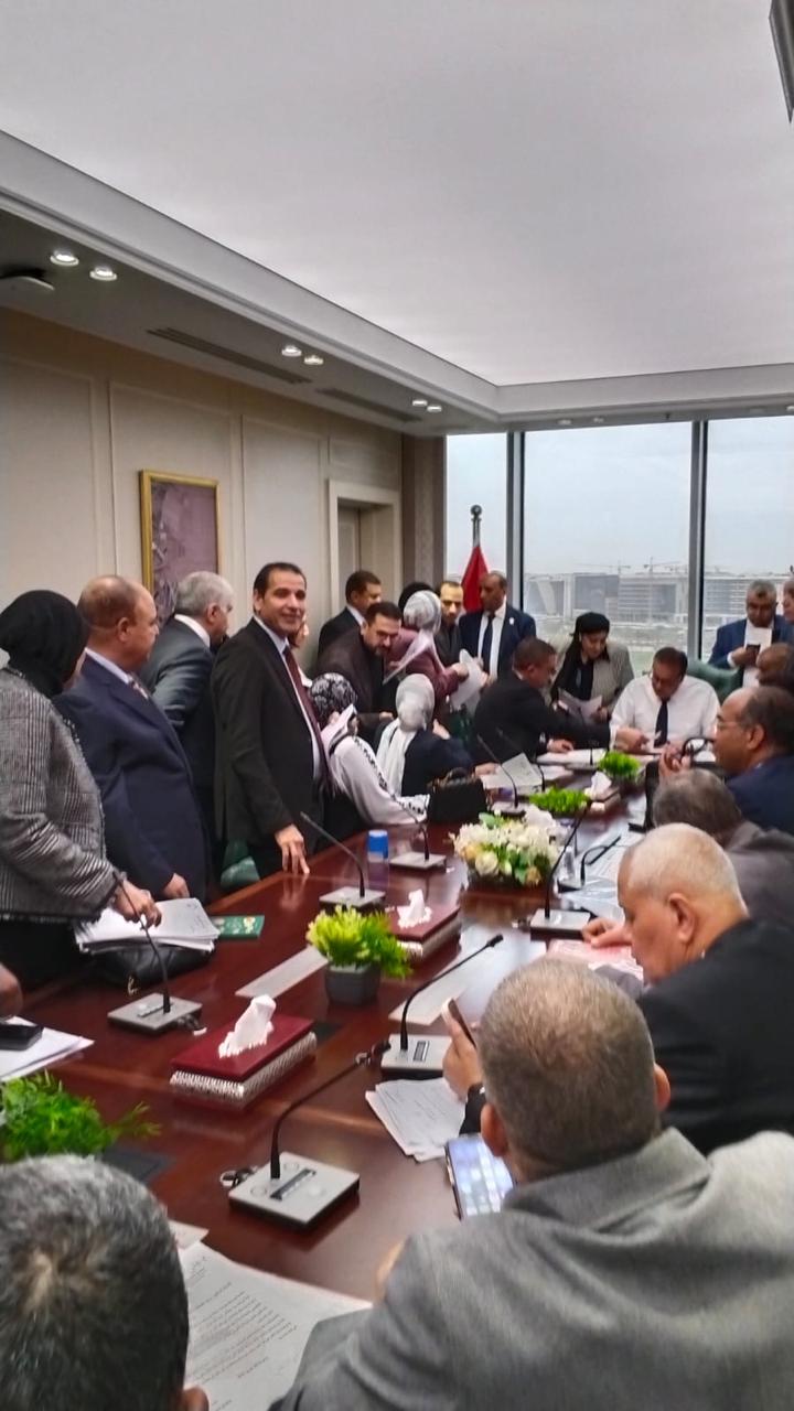 2fb4d07b-e13a-49e1-b164-a673737e8e2f