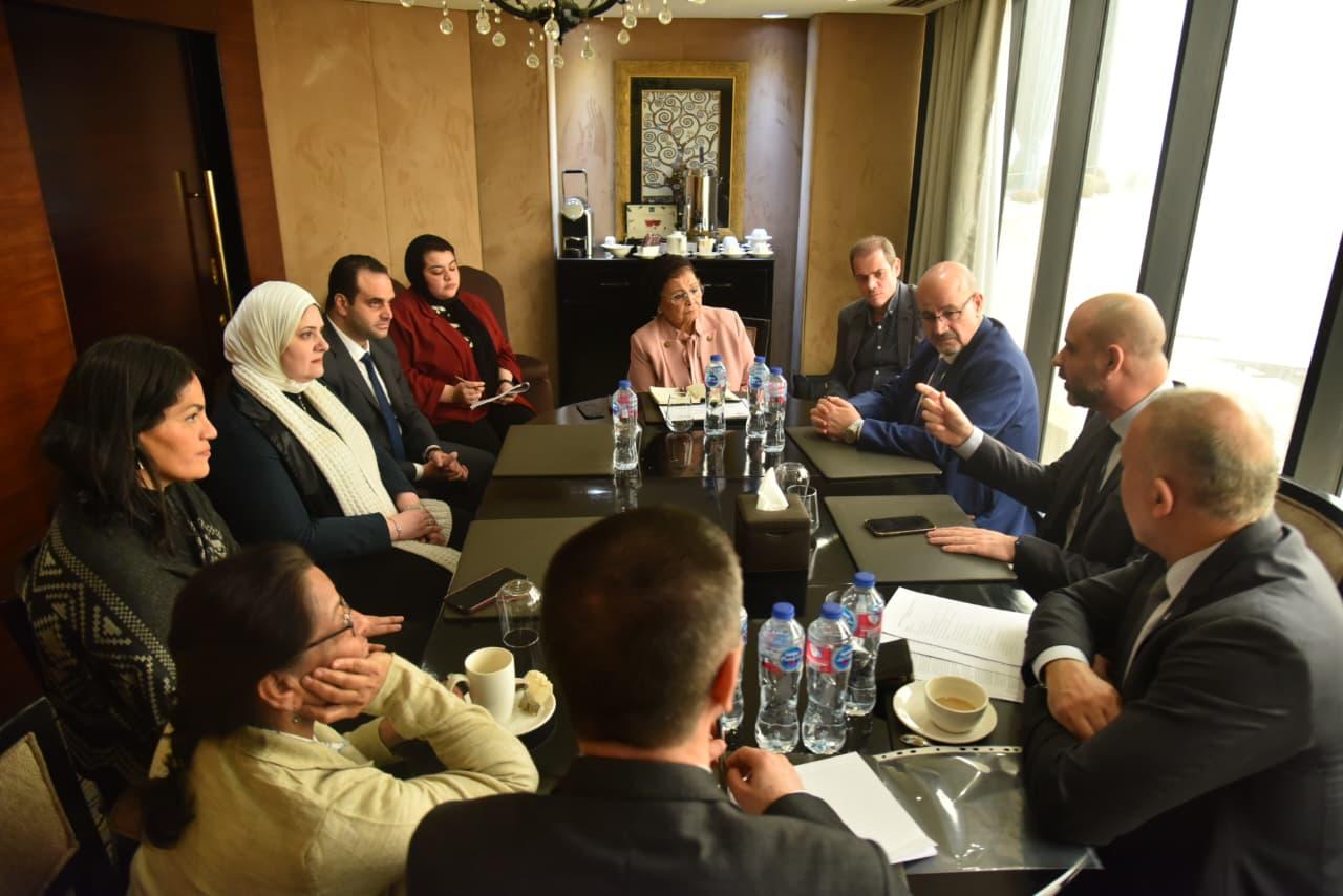 8d69a756-3f35-414c-994a-3dac9a52f1eb