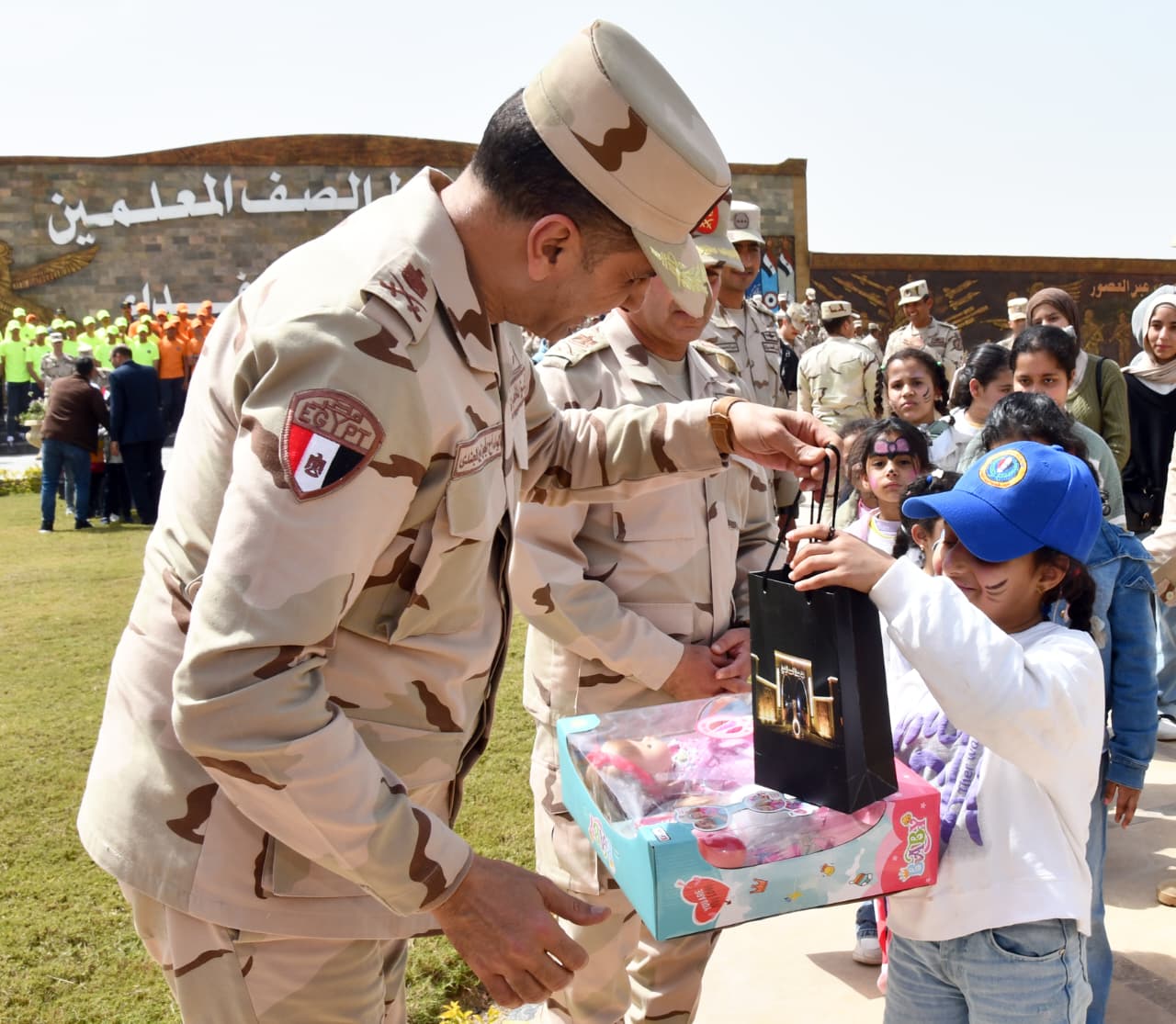 fd6e3125-f26d-4ad3-8720-a1a30271d25f