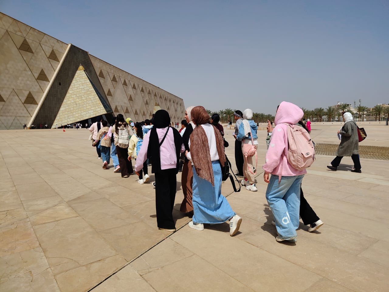 7cc014df-eab4-4f1c-9811-9cbb2e27c00d