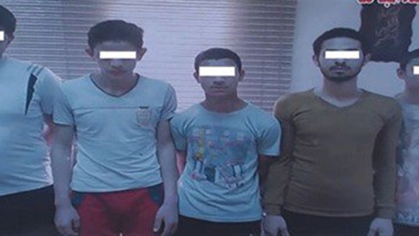ضبط تشكيل عصابى سرق سلاحا ناريا ومشغولات ذهبية من شقة ضابط فى السويس    