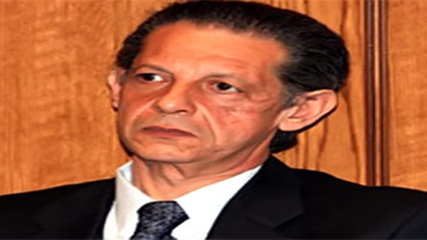 محافظ الإسماعيلية: كل ما يتردد عن بيع مركز شباب أبو صوير عار من الصحة محافظ الإسماعيلية: كل ما يتردد عن بيع مركز شباب أبو صوير عار من الصحة