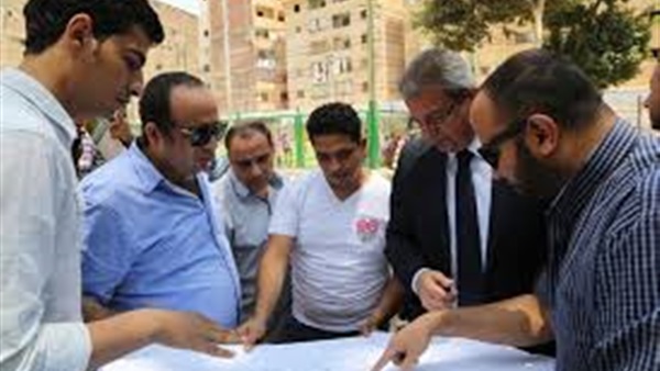 عبد العزيز يتفقد تطوير مركز شباب أحمد عصمت بعين شمس..   ويعلن رفع كفاءة المركز ب 6 مليون جنيه  