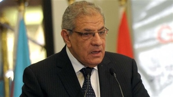 تفاصيل زيارة محلب لمشروع  أنشاء محطة مياه ميت محسن 