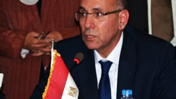 الوزراء يوافق على بدء اتخاذ الاجراءات لتقنين وضع اليد لزراعات الجادة الوزراء يوافق على بدء اتخاذ الاجراءات لتقنين وضع اليد لزراعات الجادة