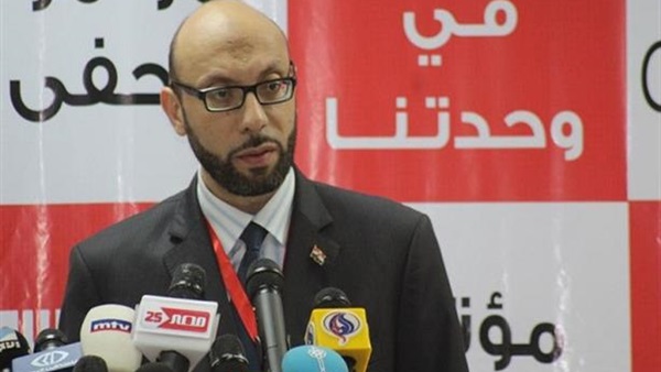 مدير مكتب المعزول يختصم "لجنة الرئاسة الثلاثية" المكلفة بفحص الأحراز مدير مكتب المعزول يختصم "لجنة الرئاسة الثلاثية" المكلفة بفحص الأحراز