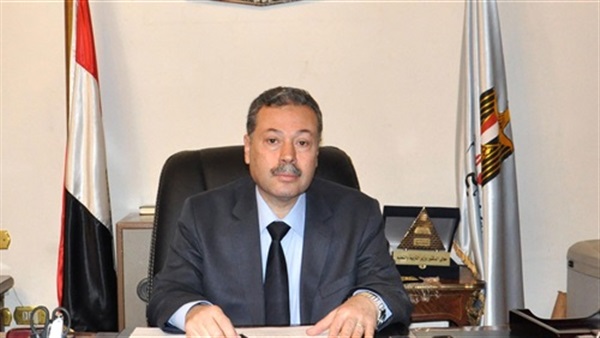 وزير التعليم عين مخبرين علي الفيسبوك وزير التعليم عين مخبرين علي الفيسبوك