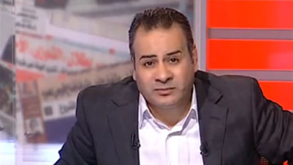 القرموطي يعرض برطمان زيتون بداخله مسمار وكبشة ستارة القرموطي يعرض برطمان زيتون بداخله مسمار وكبشة ستارة