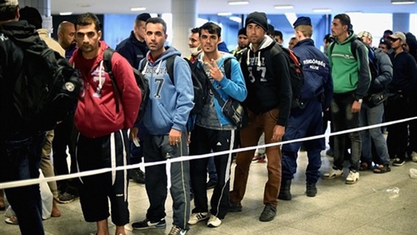 المجر تستعد لاستقبال 30 ألف مهاجر  