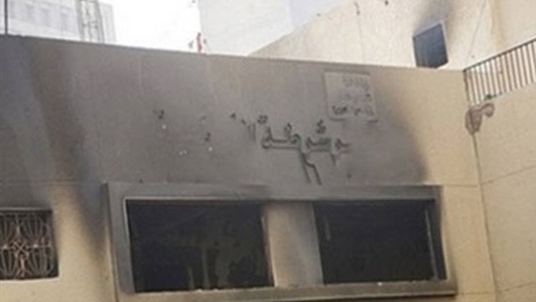 مد أجل النطق بالحكم على 60 متهما فى حرق نقطة البراجيل مد أجل النطق بالحكم على 60 متهما فى حرق نقطة البراجيل