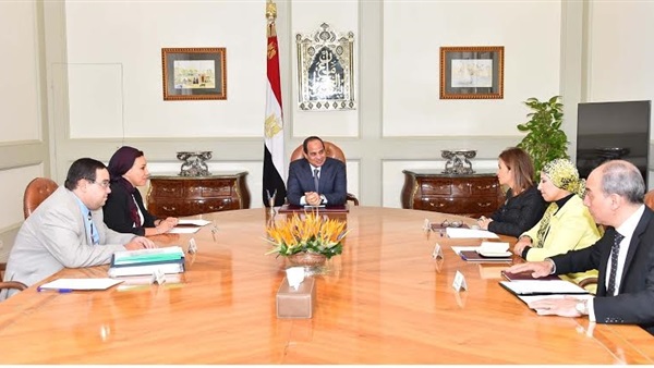 الرئاسة: بدء المرحلة الأولى من تشغيل ألف مصنع بالقاهرة الجديدة الرئاسة: بدء المرحلة الأولى من تشغيل ألف مصنع بالقاهرة الجديدة