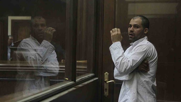 وصول "المستريح" مقر محاكمته بالمحكمة الاقتصادية وصول "المستريح" مقر محاكمته بالمحكمة الاقتصادية