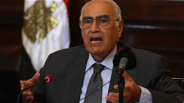 السيناويون يطالبون تقنين اراضي وضع اليد.. والوزير: نعمل من اجل الوطن السيناويون يطالبون تقنين اراضي وضع اليد.. والوزير: نعمل من اجل الوطن