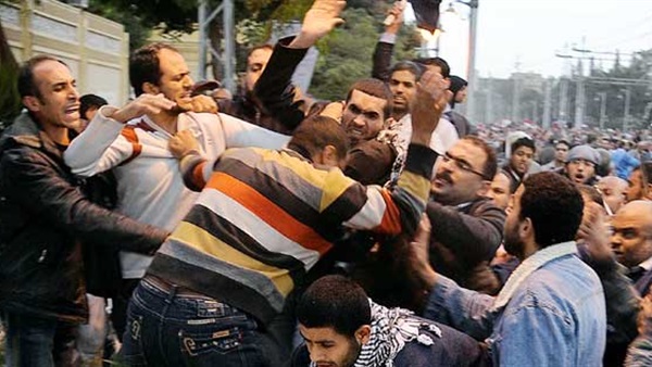 قائد "الحرس الجمهوري" : "المعزول" من امر بفض اعتصام الاتحادية قائد "الحرس الجمهوري" : "المعزول" من امر بفض اعتصام الاتحادية