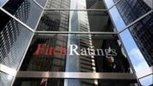 «فيتش» : تراجع أسعار النفط لن تجبر الخليج على  إلغاء ربط عملتها بالدولار    «فيتش» : تراجع أسعار النفط لن تجبر الخليج على  إلغاء ربط عملتها بالدولار