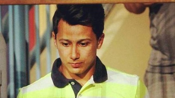 "الغزال" يفكر في الرحيل عن الأهلي "الغزال" يفكر في الرحيل عن الأهلي
