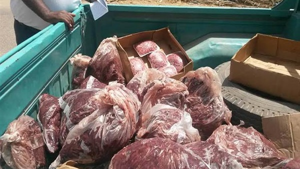 ضبط 160 كجم لحوم مخالفة بحملة تموينية بالجيزة ضبط 160 كجم لحوم مخالفة بحملة تموينية بالجيزة