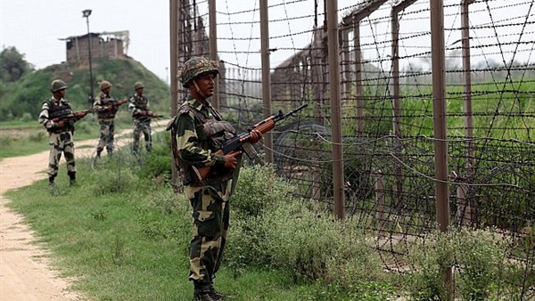 مصرع 10 مدنيين في تبادل  اطلاق النار بين الهند وباكستان 