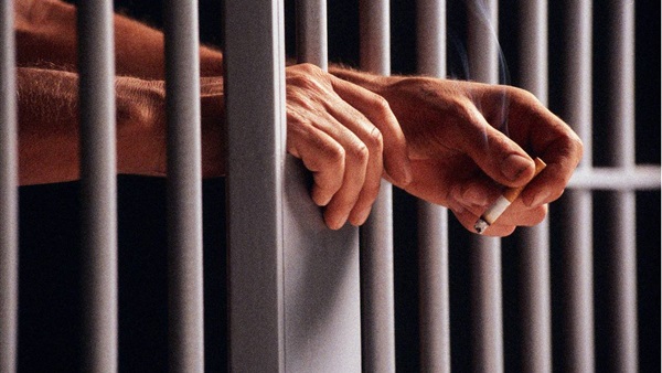 الصين تحتجز يابانيين اثنين بتهم التجسس الصين تحتجز يابانيين اثنين بتهم التجسس