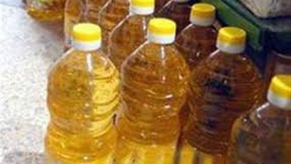 ضبط 40 طن زيت وخل فاسد بأكتوبر ضبط 40 طن زيت وخل فاسد بأكتوبر