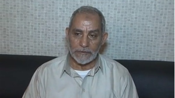 وصول بديع و24 آخرين لمقر محاكمتهم في أحداث «بني سويف» وصول بديع و24 آخرين لمقر محاكمتهم في أحداث «بني سويف»